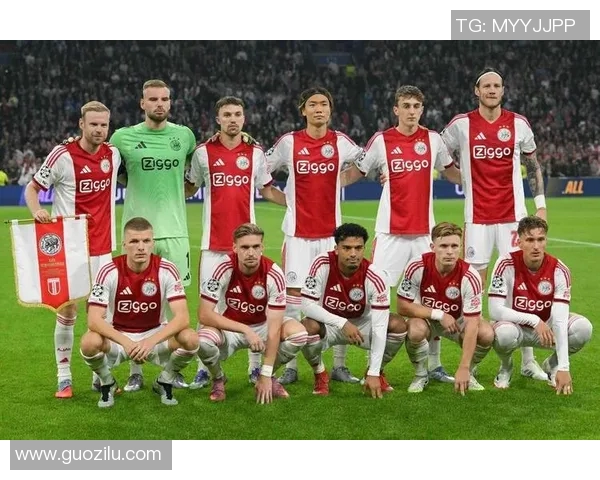 拜仁慕尼黑双杀，德甲宝座稳固如磐石