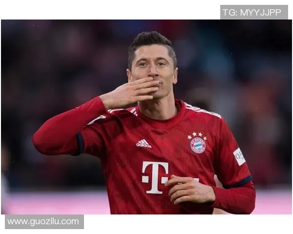 德甲开战在即,豪门球队备战燃情火热 德甲开战在即,豪门球队备战燃情火热