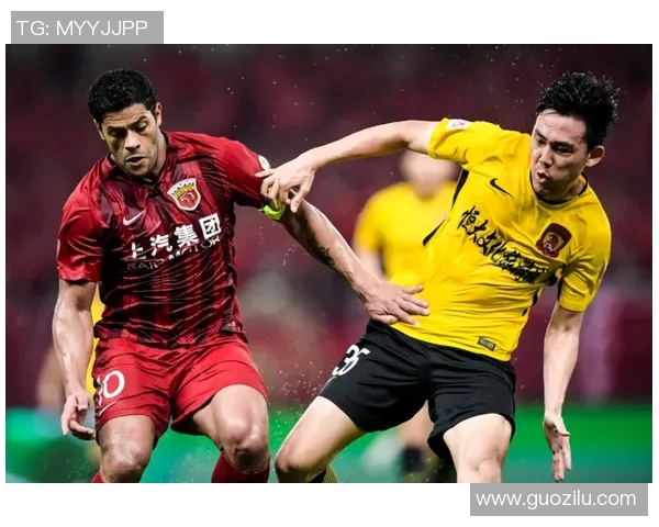 恒大不敌上港，中超榜首之争再次激烈，球迷热议比赛结果