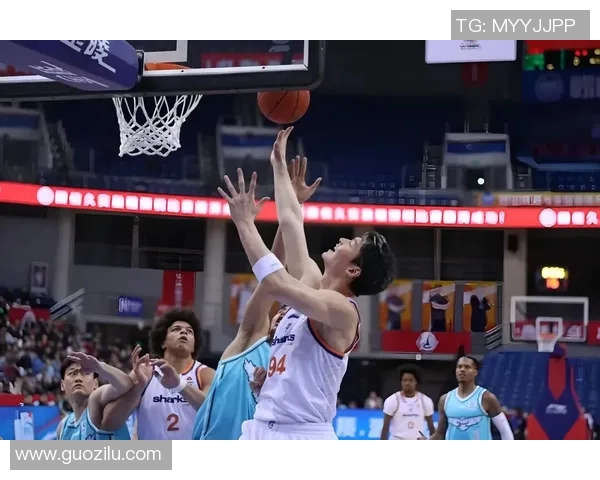 上海男篮豪取九连胜展现强大实力冲击CBA冠军宝座 上海男篮豪取九连胜展现强大实力冲击CBA冠军宝座