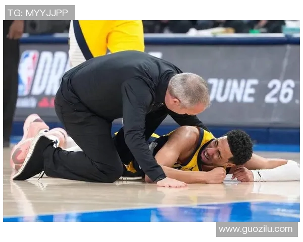 老鹰球员因伤缺席赛季,球队陷入伤病潮